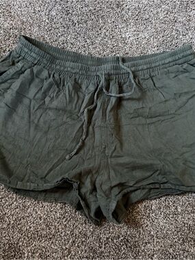 Universal Thread Olive Drawstring Lounge Shorts